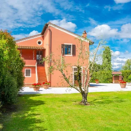 Villa Rossa *