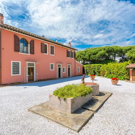 Villa Rossa *