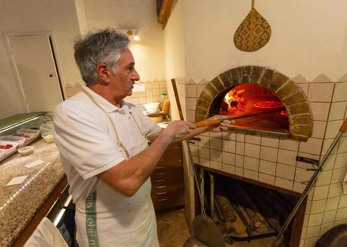 Rossa Large Private Pool Wifi * بيزا