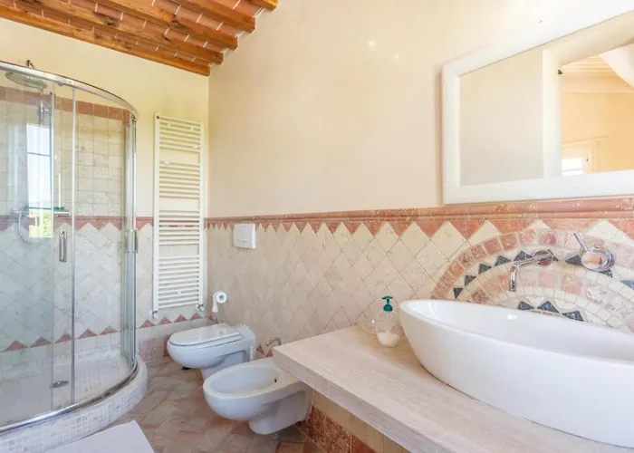 Rossa Large Private Pool Wifi فيلة