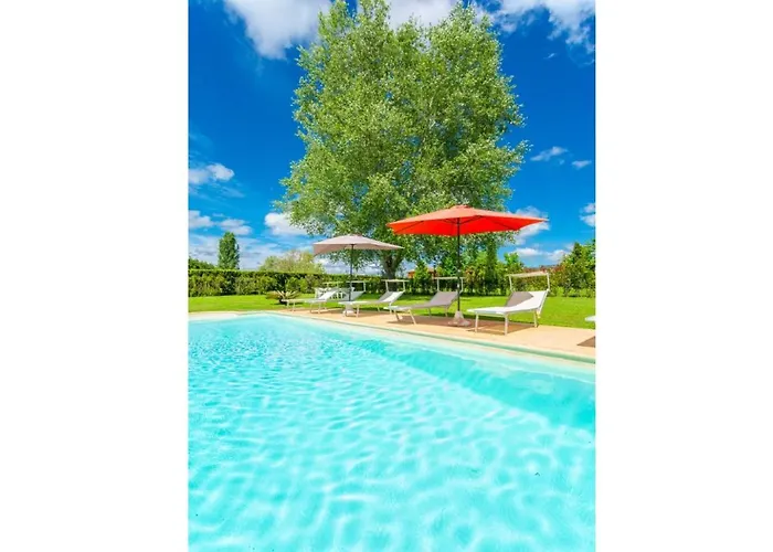 Rossa Large Private Pool Wifi פיזה